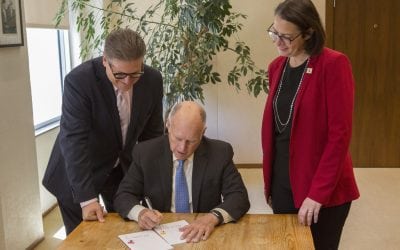 Governor Brown Signs Legislation Establishing Statewide Water Efficiency Goals 